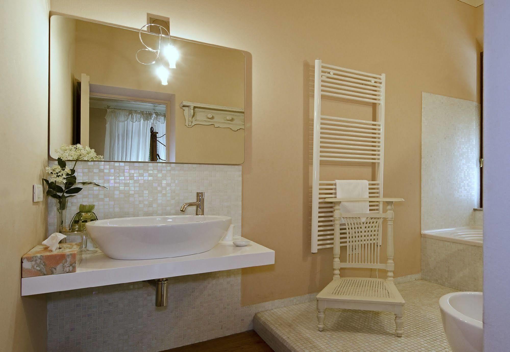 Villa Sestilia Guest House Монтайоне Екстериор снимка